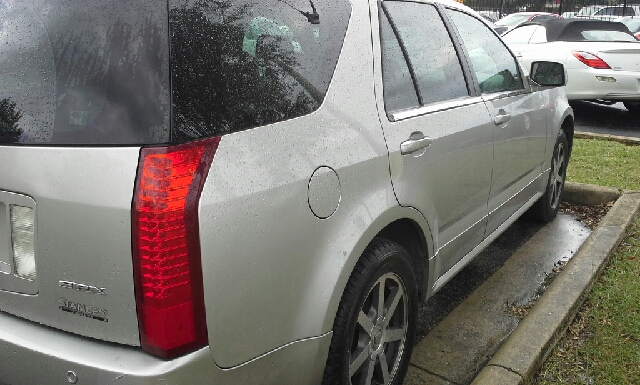 Cadillac SRX 2004 photo 1