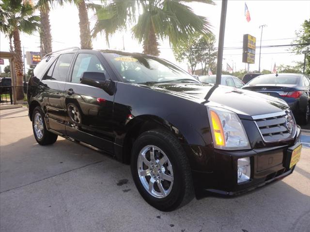 Cadillac SRX 2004 photo 2