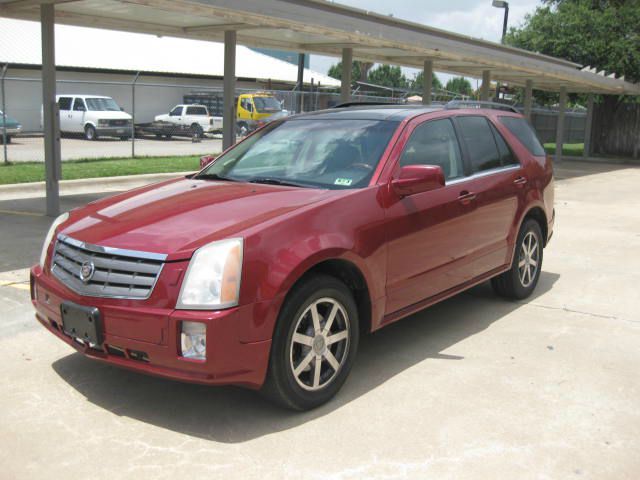 Cadillac SRX 2004 photo 1