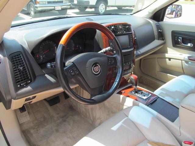 Cadillac SRX 2004 photo 1