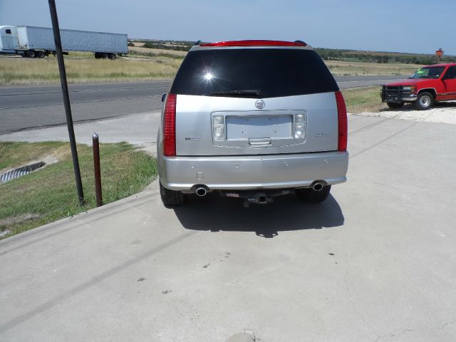 Cadillac SRX 2004 photo 4