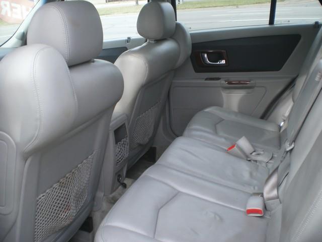 Cadillac SRX 2004 photo 4