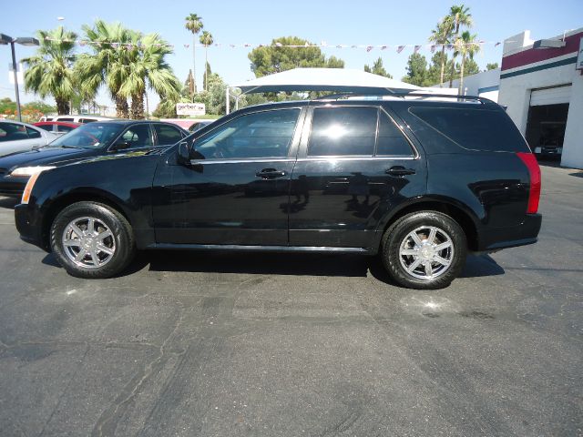 Cadillac SRX 2004 photo 2