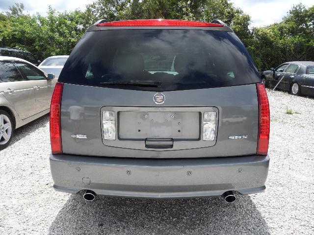 Cadillac SRX 2004 photo 11