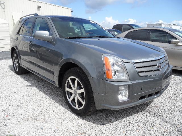 Cadillac SRX 2004 photo 18