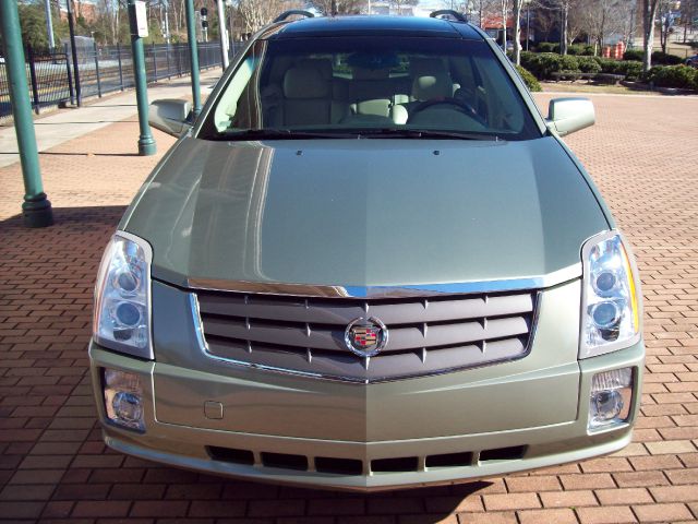 Cadillac SRX 2004 photo 2