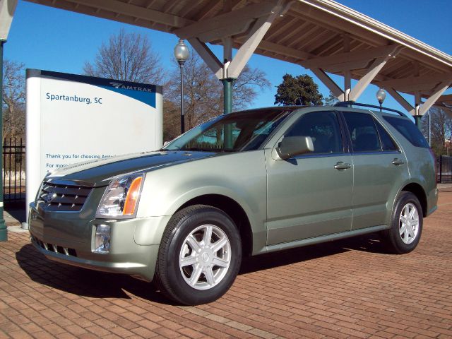 Cadillac SRX 2004 photo 4