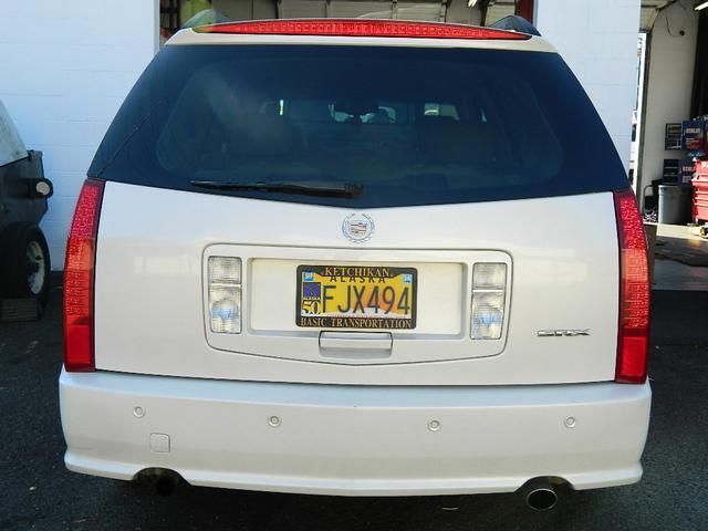 Cadillac SRX Base SUV