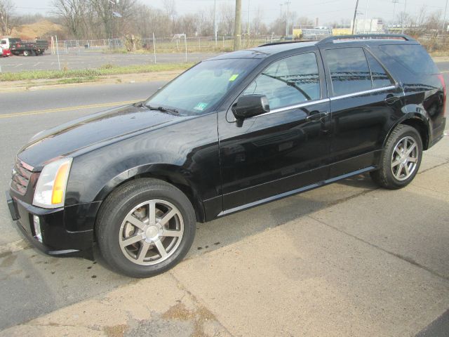 Cadillac SRX 2004 photo 1