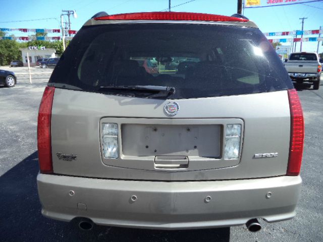 Cadillac SRX 2004 photo 4