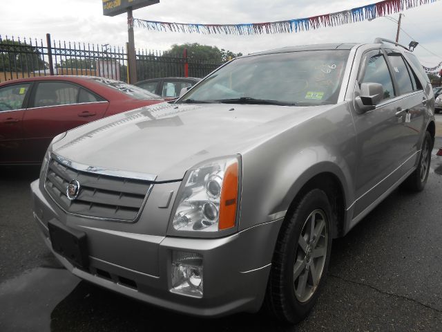 Cadillac SRX 2004 photo 4