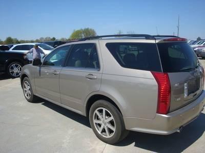 Cadillac SRX 2004 photo 2