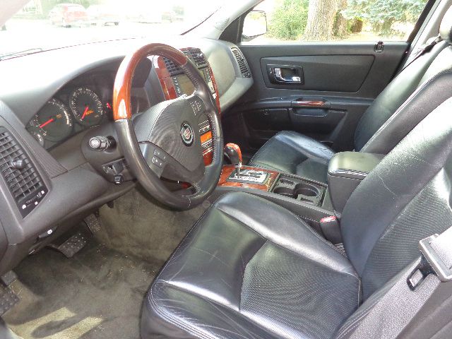 Cadillac SRX 2004 photo 1