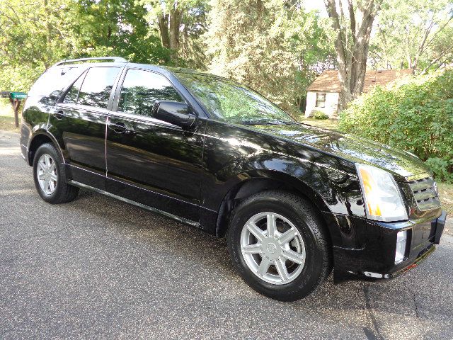 Cadillac SRX 2004 photo 2