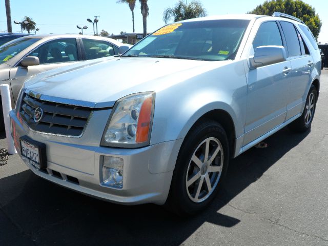 Cadillac SRX 2004 photo 1