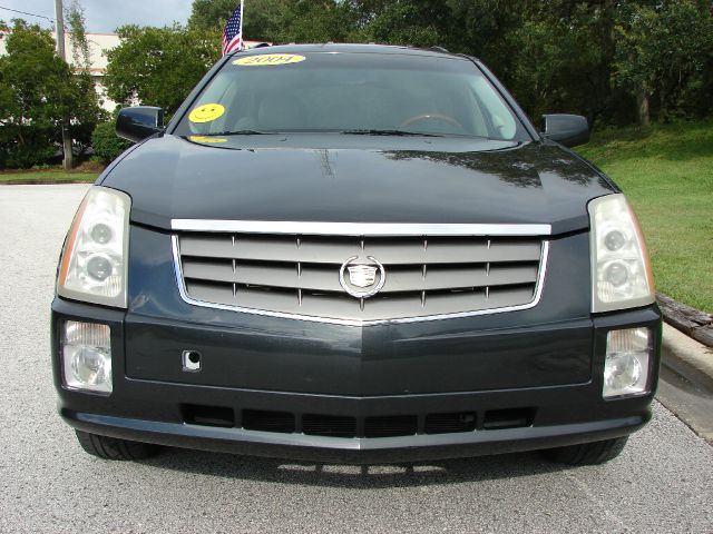 Cadillac SRX 2004 photo 1