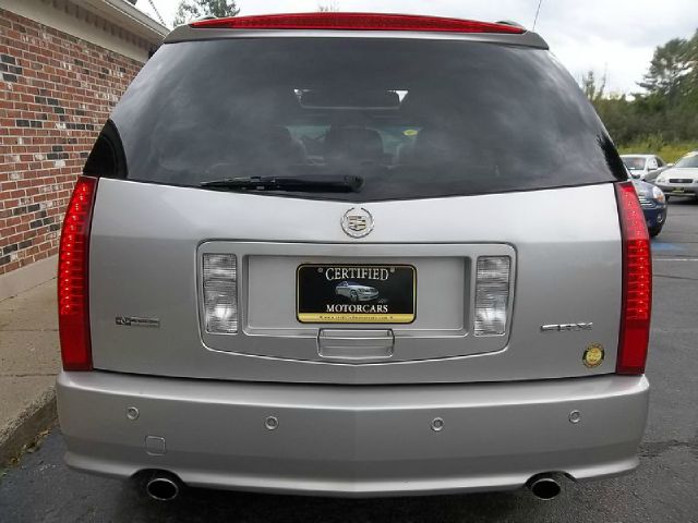 Cadillac SRX 2004 photo 3