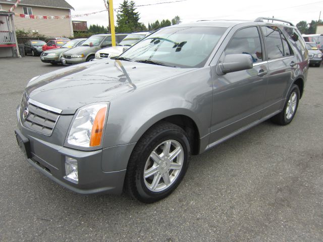 Cadillac SRX 2004 photo 4