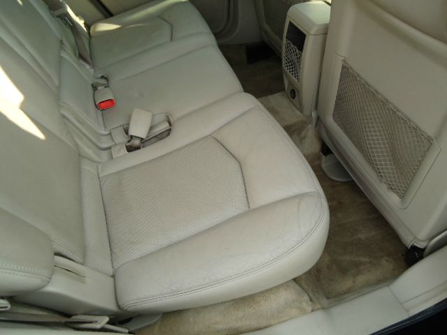 Cadillac SRX 2004 photo 1