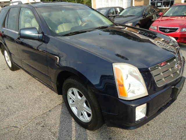 Cadillac SRX 2004 photo 3