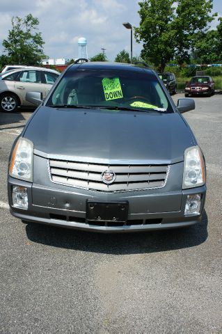 Cadillac SRX 2004 photo 4