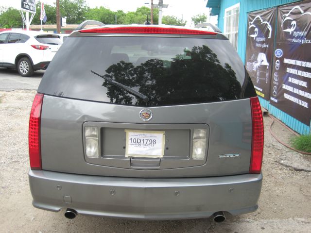 Cadillac SRX 2005 photo 1