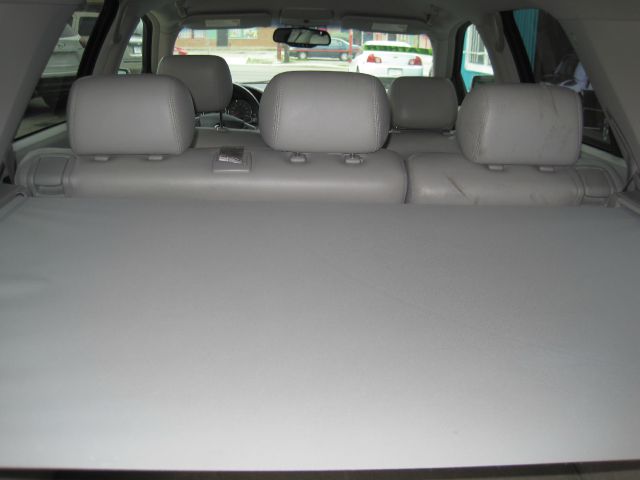 Cadillac SRX 2005 photo 6