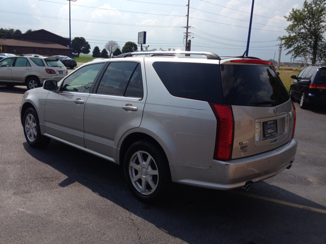 Cadillac SRX 2005 photo 1