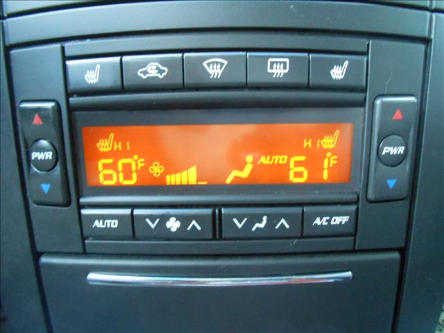 Cadillac SRX 2005 photo 29