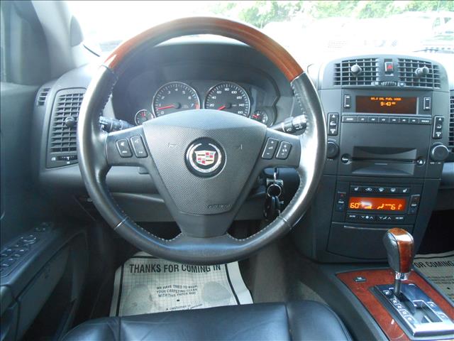 Cadillac SRX 2005 photo 4