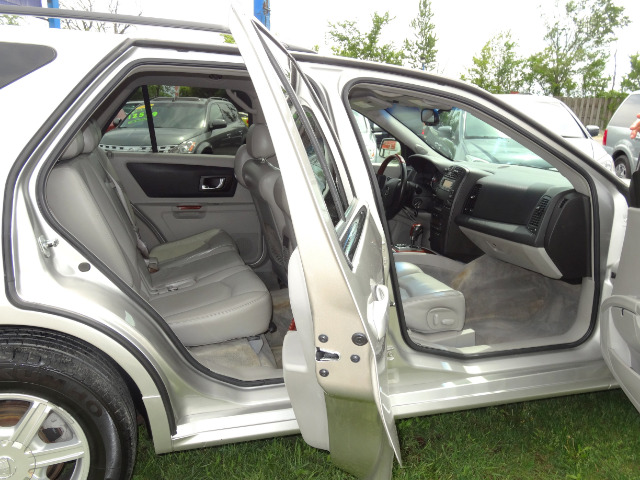 Cadillac SRX 2005 photo 2