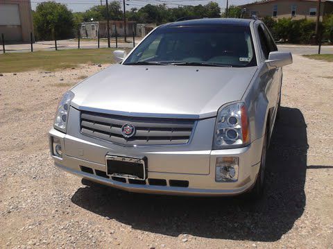 Cadillac SRX 2005 photo 2