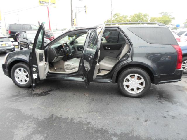 Cadillac SRX 2005 photo 1