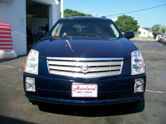 Cadillac SRX 2005 photo 2