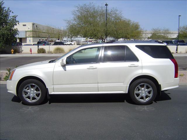 Cadillac SRX 2005 photo 1