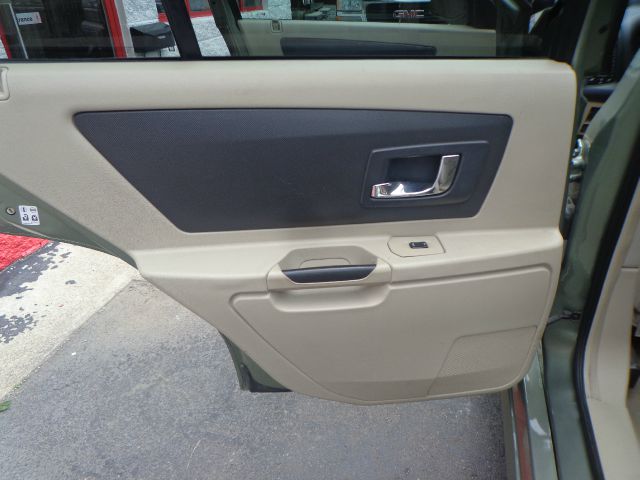 Cadillac SRX 2005 photo 8