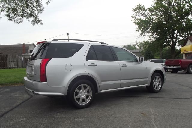 Cadillac SRX 2005 photo 1