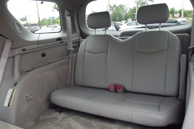 Cadillac SRX 2005 photo 11