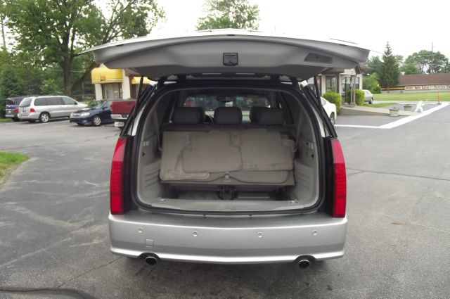 Cadillac SRX 2005 photo 16