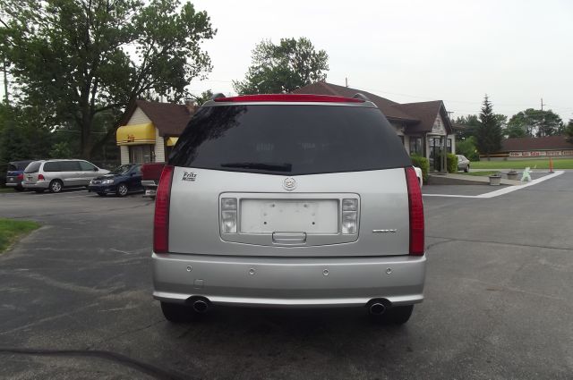 Cadillac SRX 2005 photo 3