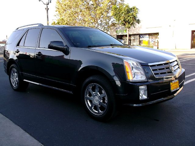 Cadillac SRX 2005 photo 1