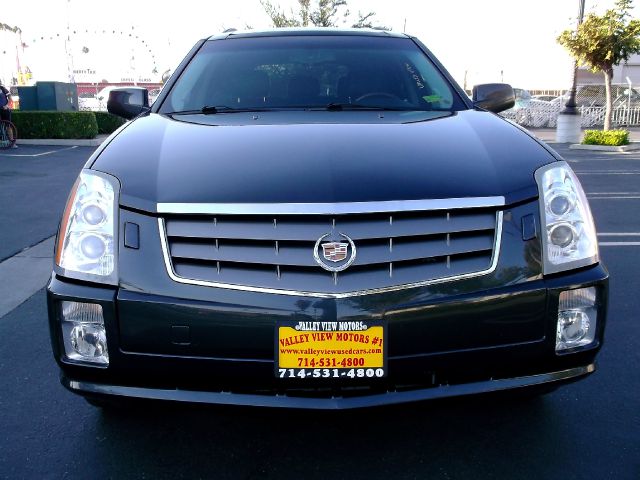 Cadillac SRX 2005 photo 2