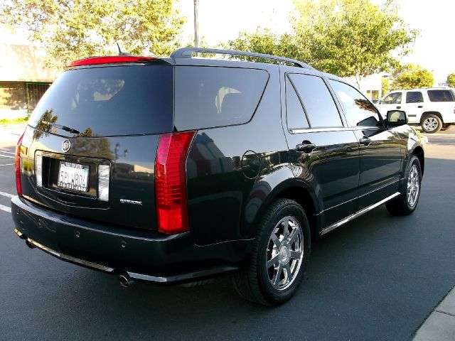 Cadillac SRX 2005 photo 4