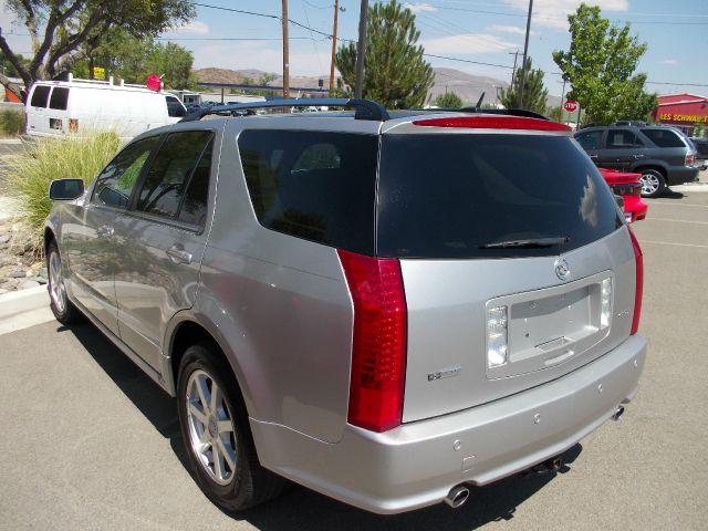 Cadillac SRX 2005 photo 3