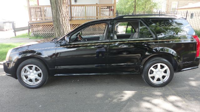 Cadillac SRX 2005 photo 1