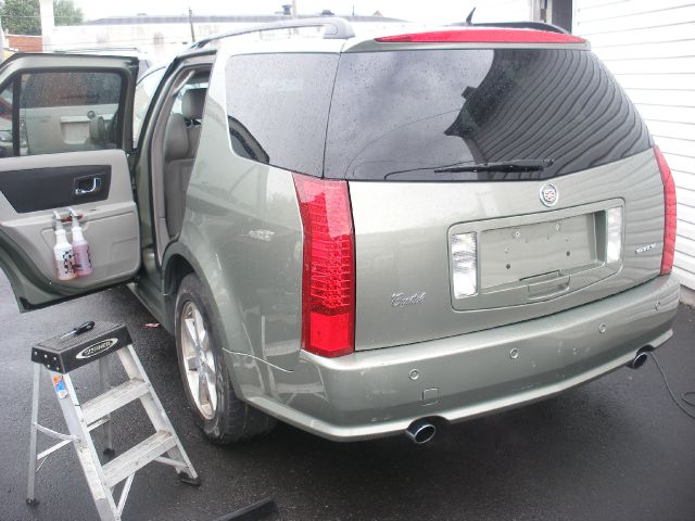 Cadillac SRX 2005 photo 1