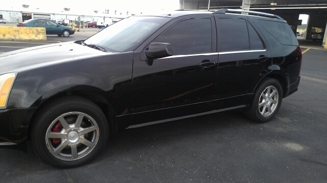 Cadillac SRX 2005 photo 2