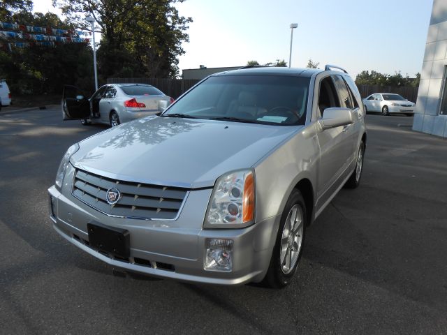 Cadillac SRX 2005 photo 4