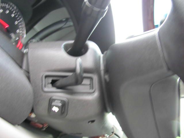 Cadillac SRX 2005 photo 21