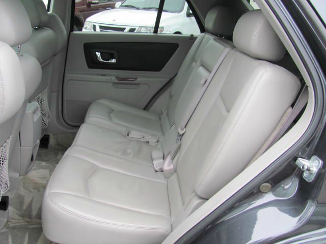 Cadillac SRX 2005 photo 28